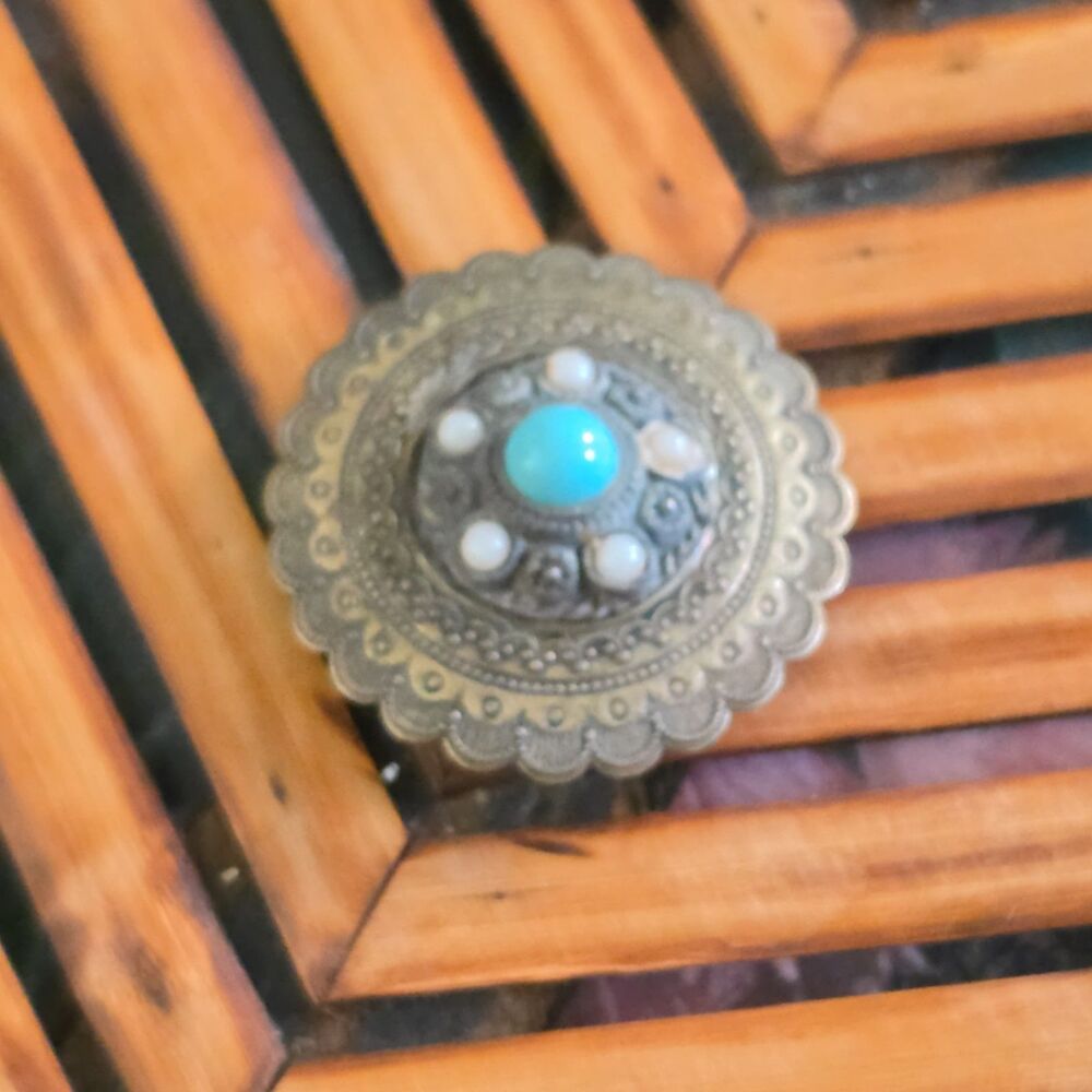 Antique Brass Scalloped Filigree Brooch Faux Turquoise Pearl Cluster Pin - Picture 3 of 8